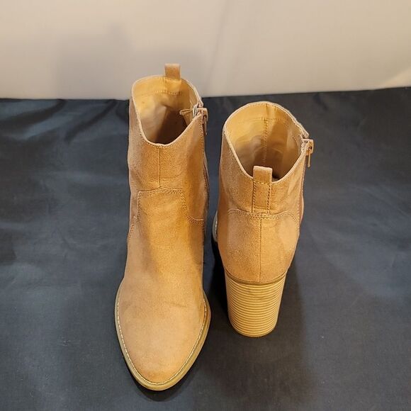 EXPRESS BLOCK HEEL POINTED TOE SLIP-ON WOMEN"S BOOTIE - Picture 4 of 15